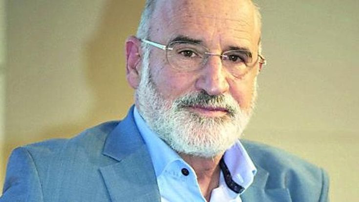 Lo scrittore Fernando Aramburu: “Viviamo un totalitarismo morbido, il potere sa tutto di noi”
