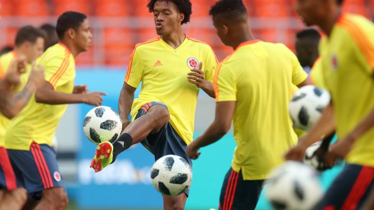 Valderrama: “Con Asprilla e Higuita giochiamo ancora adesso. E non toccatemi i capelli”