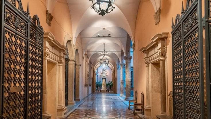 Palazzo Boncompagni in trenta minuti, visite guidate in pausa pranzo o per l’aperitivo