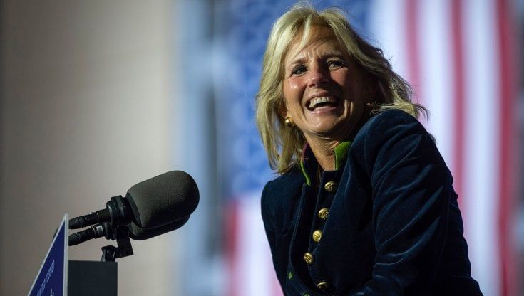 Jill Biden conquista la copertina di Vogue America