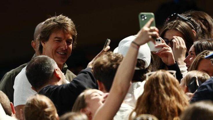 Tom Cruise protagonista alla cerimonia di chiusura delle Olimpiadi. “Si esibirà in una performance da stunt”