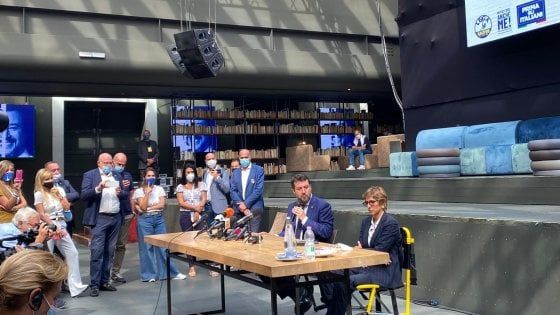 Caso Gregoretti, Salvini: "Soddisfatto, non ho agito da solo. E assolverei anche Conte e gli altri ministri"