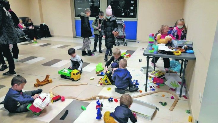 Napoli, scuole dedicate ai piccoli profughi con docenti scappate dalla guerra