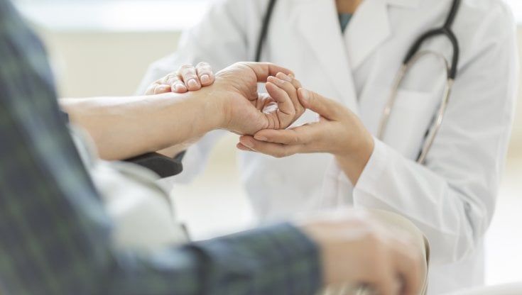Italiani in cerca di servizi e cure che vanno oltre la sanità pubblica