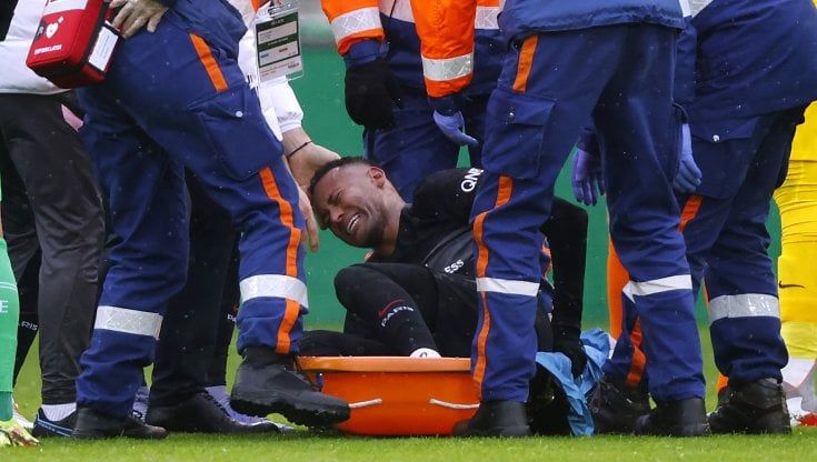 Il Psg ribalta il Saint Etienne ma trema per Neymar