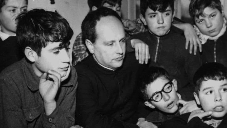 Genova, "Don Milani, maestro": spettacolo al Centro civico Buranello a cent'anni dalla nascita