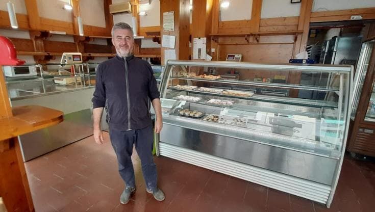 Chiude il forno Pugi in via Doni, addio alla schiacciata (e alla pizza a taglio) mito del quartiere