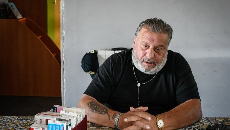 "Picchiato in sedia a rotelle, le guardie erano diavoli mi hanno rotto tutti i denti"