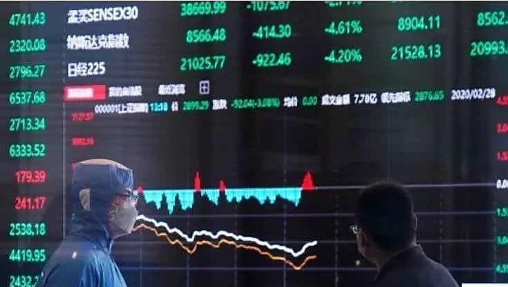 Borse, fine anno contrastato: Europa cauta, Uk brinda alla Brexit