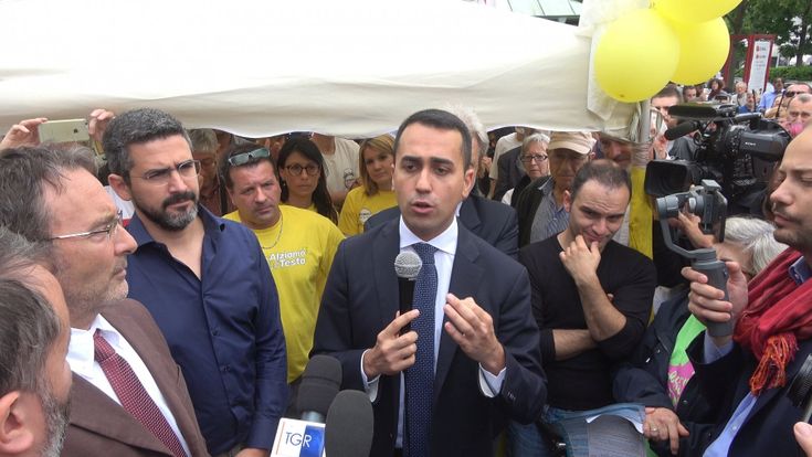 Premier, Di Maio ci riprova. Salvini: così salta tutto
