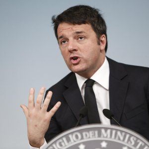 Decreti P.A, Renzi: "Puntiamo su scuola di qualità". Furbetti del cartellino via in 48 ore