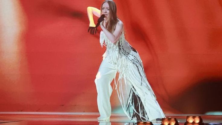 Eurovision, la seconda semifinale. L’Australia è d’oro, l’Albania invoca la mamma e passano entrambe