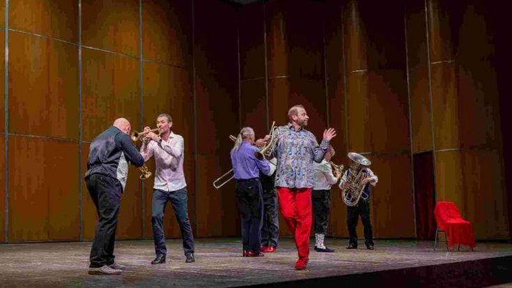 Mnozil Brass. Ottoni e risate, la musica diventa show
