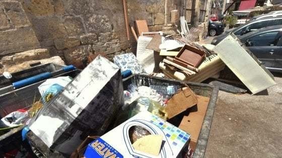 Palermo, 160 discariche abusive di rifiuti ingombranti: task force del Comune