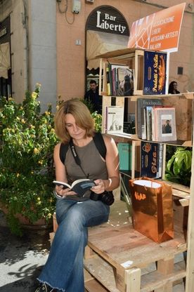 Palermo, prendi un libro e lasciane uno: in piazza Bologni la prima libreria gratuita