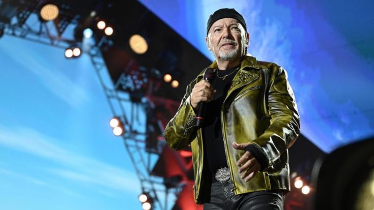 Vasco Rossi: “Per vivere fino in fondo la vita, bisogna morire da vivi. A me è successo”