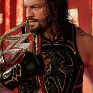 Wrestling, l'annuncio shock di Roman Reigns: "E' tornata la leucemia"