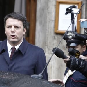 Renzi: "Pd speranza d'Italia". E sulle riforme: "Avanti col turbo. Non star&ograve; a discutere con i partitini"