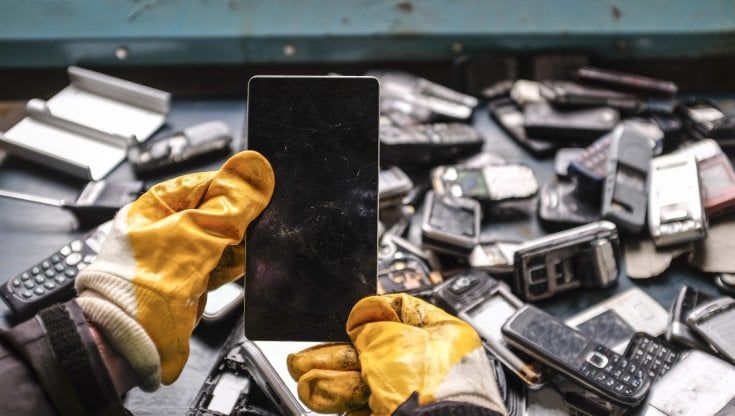 Nel 2021 raccolte da Ecolight 24mila tonnellate di rifiuti da apparecchiature elettriche ed elettroniche