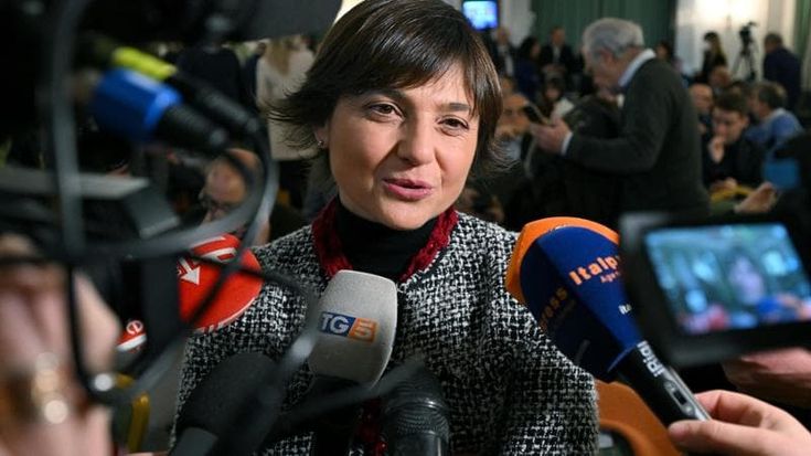 Maggioranza contro la “messa in scena”, le opposizioni: “Puniscono le toghe”