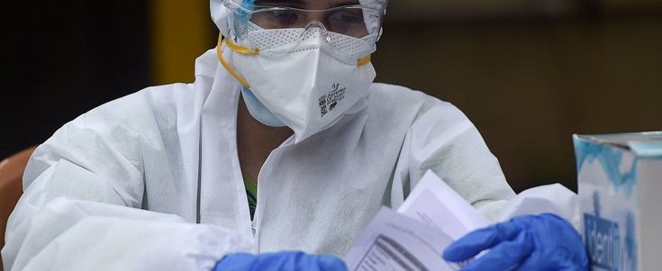 Coronavirus nel mondo, l'allarme dell'Oms: in Europa, la media dei nuovi contagi più alta che in marzo: "Non siamo fuori dai guai"