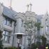 Il fondatore di Playboy vende la villa delle conigliette: 
