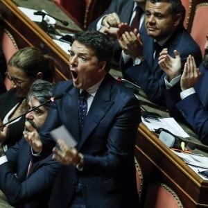 Decreto crescita, Renzi attacca la maggioranza: "Con il vostro governo la crescita è sparita"