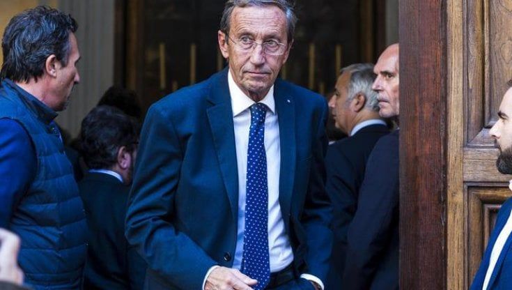 Il ritorno a sorpresa di Fini. Endorsement alla stampa estera in sostegno di Meloni
