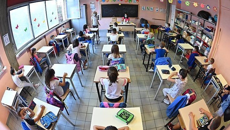 Covid, la corsa all'immunità. Pfizer accelera sui bimbi 5-11: “Il vaccino è efficace e sicuro” 