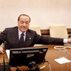 Berlusconi da san Pio. I cappuccini: "Siamo contenti"