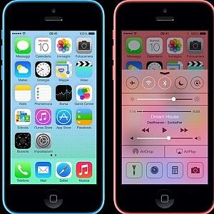 Ecco i nuovi iPhone 5S e 5C: il passo avanti di Apple tra innovazione e colore