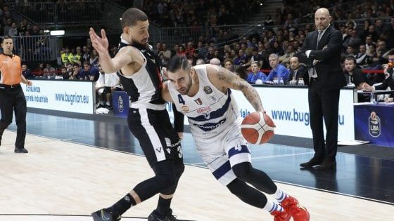 Basket, Dino Meneghin: "Annulleremo la stagione, è necessario farlo: la vita conta più dello sport"