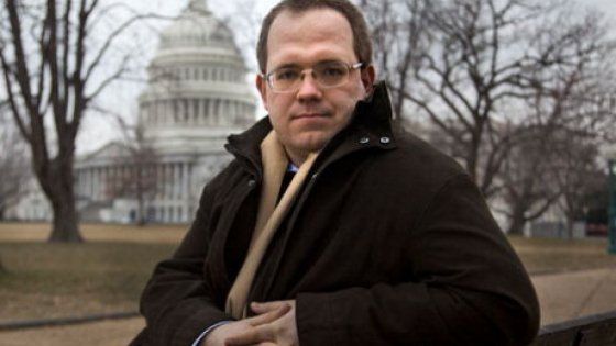 Morozov e la scelta di Apple: "Giusto dire no: è a rischio la privacy di tutti"