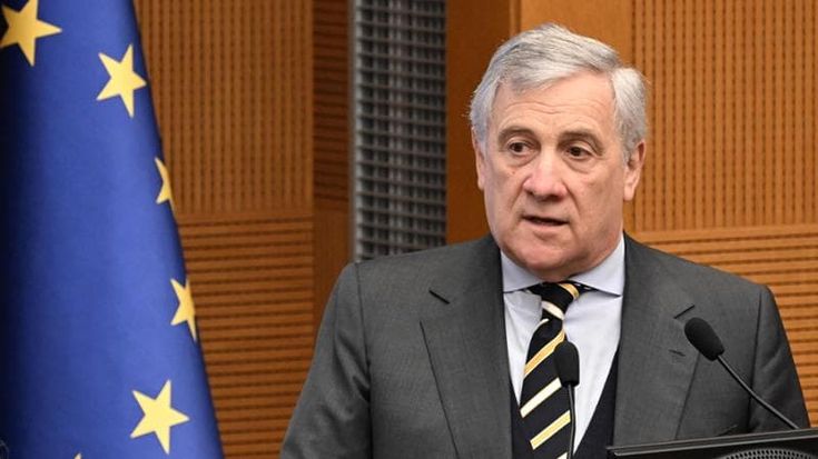 Caso Salis, scontro sui domiciliari. L’informativa di Tajani alle Camere: “L’ambasciata italiana in Ungheria non è un posto sicuro per la detenzione”