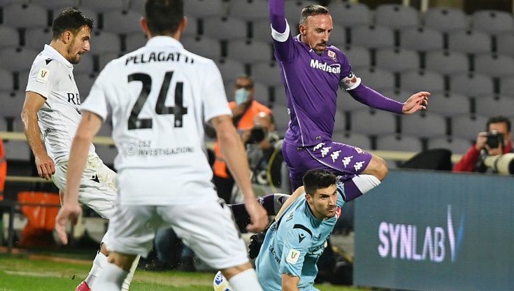 La Fiorentina supera il turno di Coppa Italia, ma che fatica