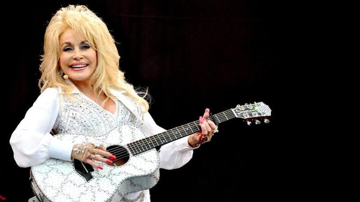Addio Dolly Parton, la signora del west che disse no a Elvis