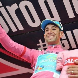 Ciclismo, Giro: ecco la centesima edizione, prima sfida tra Aru e Nibali