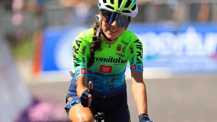 Valentina Venerucci, la farmacista che corre al Giro Women: “La mia vita tra il bancone e la bici”