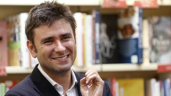 M5S, segnali di pace da Di Battista: "Ok alla guida collegiale, ma prima i temi" 