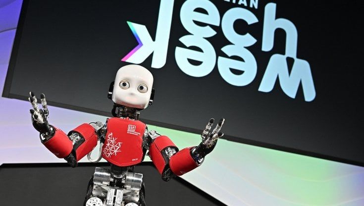 Tech Week, viaggio tra gli stand: cani da soccorso, baristi o fattorini, i robot sono già qui 