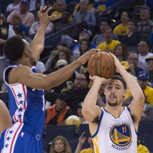 Basket Nba, Thompson guida Golden State. Clippers ai play off