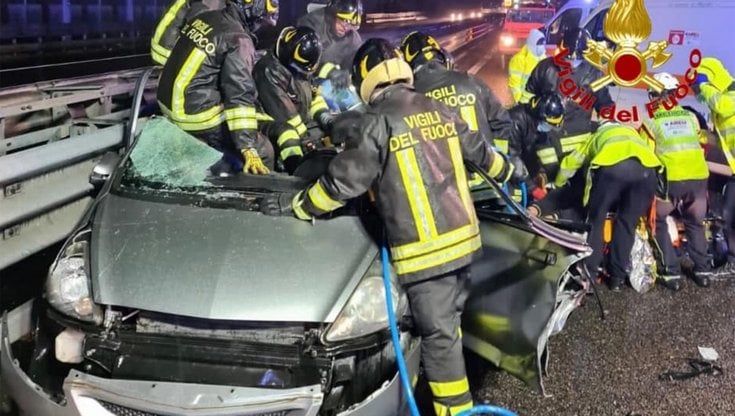 Famiglia distrutta in Tangenziale a Milano, il ricordo dei vicini di casa: "Erano i primi ad aiutare con i bambini per mano"