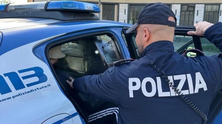 Centocelle, spinge una donna a terra e la violenta: l’aggressore è recidivo