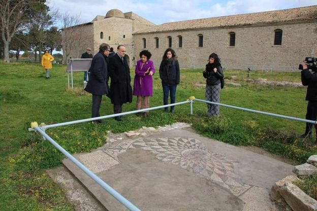 Potenza, ministro Bonisoli alle catacombe ebraiche di Venosa: "Sito eccezionale, un'altra Pompei" 