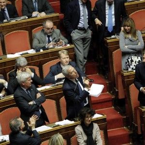 Legge stabilit&agrave;, s&igrave; del Senato al ddl bilancio. La manovra passa all'esame della Camera