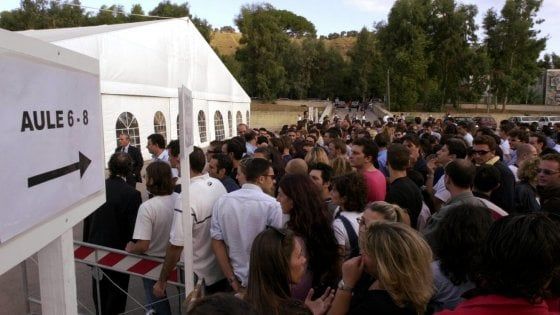Concorsone, già bocciati metà dei prof 