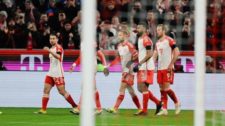 Doppietta di Kane, il Bayern Monaco batte il Lipsia al 92' e in Bundesliga resta a -8 dal Leverkusen