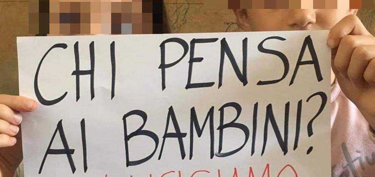 Coronavirus Il Silenzio Dei Bambini Mamma E Papa Tornano Al Lavoro E Noi La Stampa