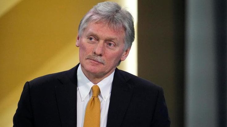 Per non dimenticare l’orecchio mozzato. Peskov è ancora commendatore d’Italia