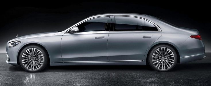 E a Padova, ad Auto e Moto d'epoca, debutta la nuova Mercedes Classe S